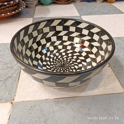 Handmade Moroccan Ceramic Decorative bowl – black & White