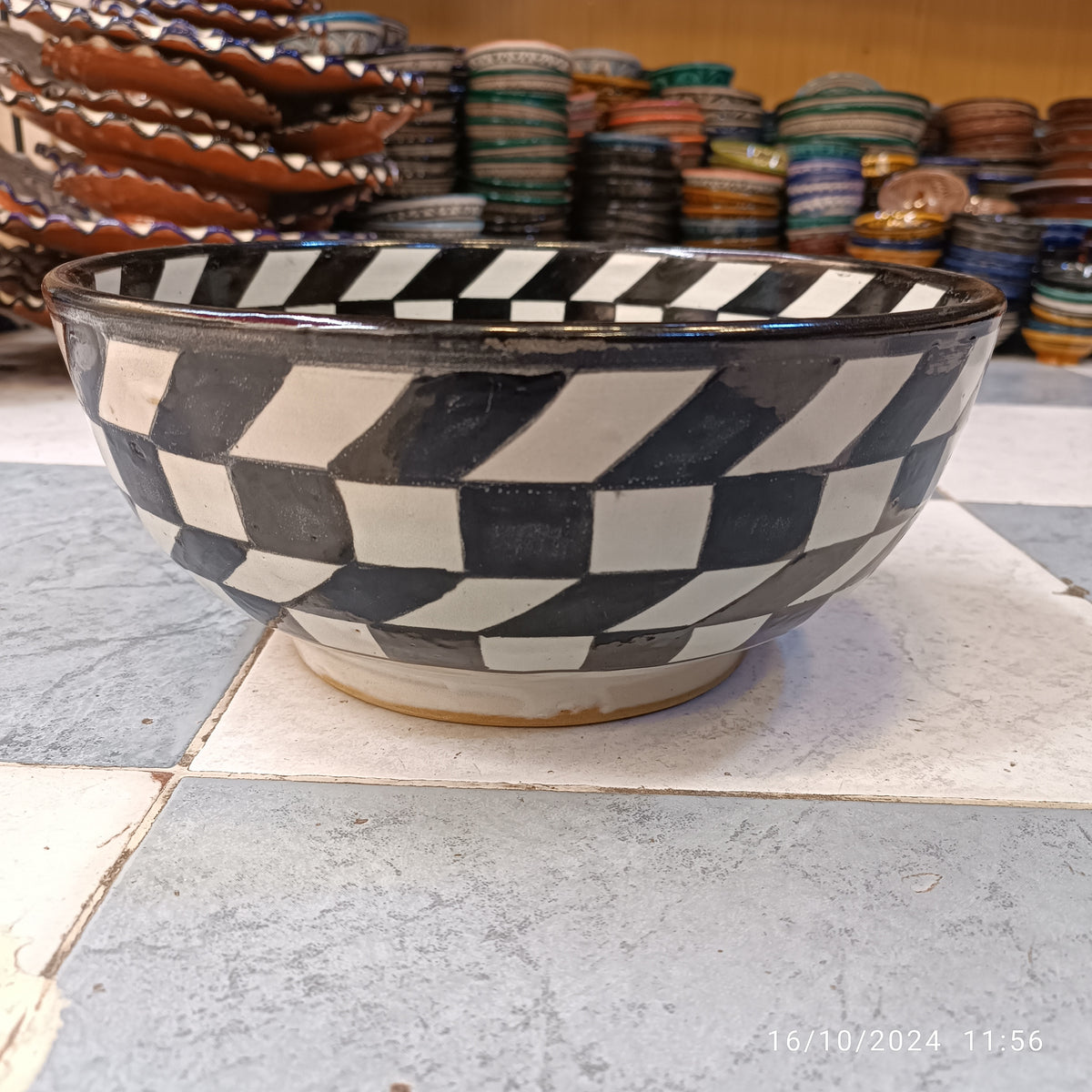 Handmade Moroccan Ceramic Decorative bowl – black & White