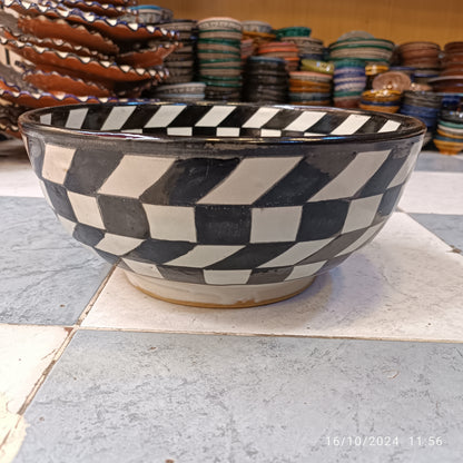 Handmade Moroccan Ceramic Decorative bowl – black & White
