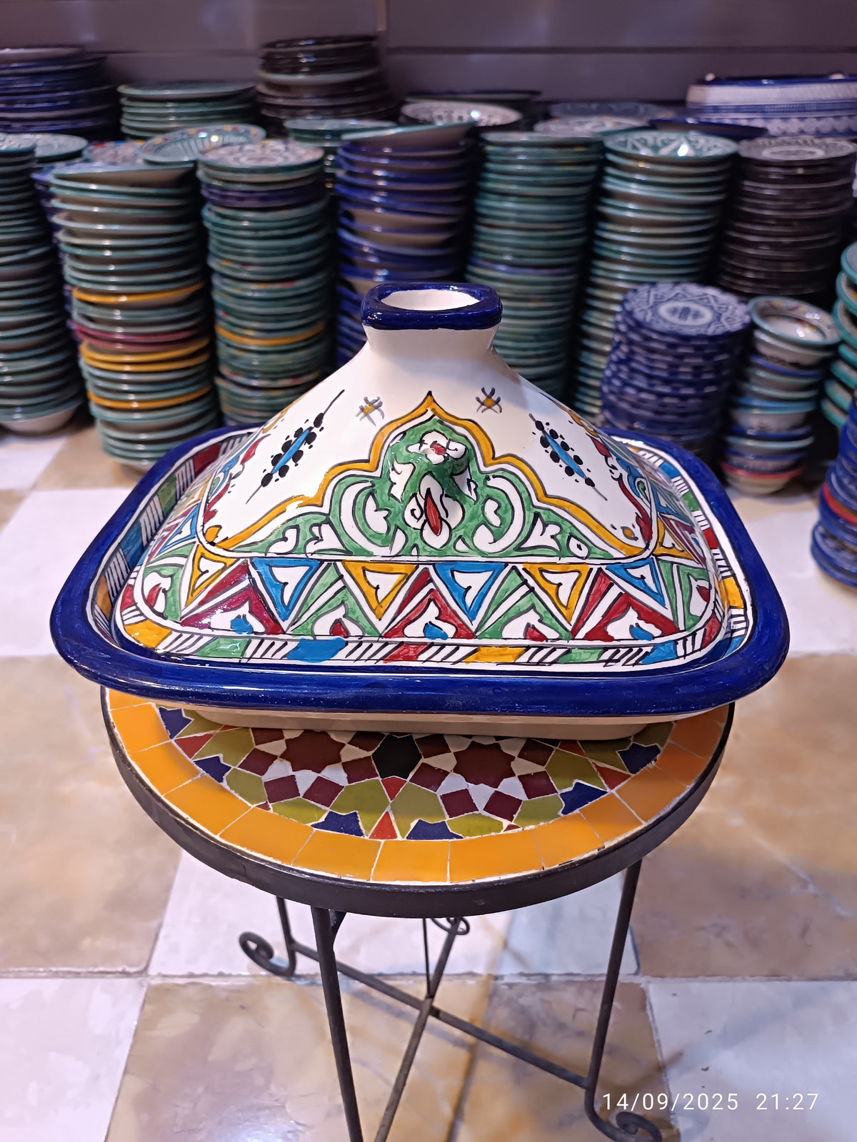 Square Moroccan Tagine – Multicolor Ceramic Cooking Pot 24 × 29 cm