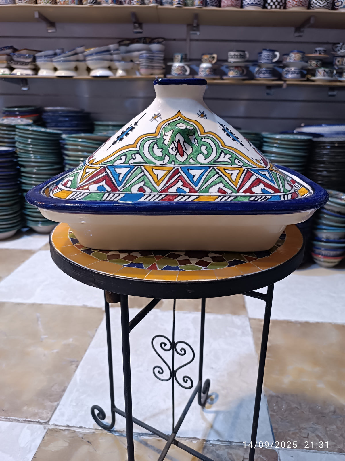 Square Moroccan Tagine – Multicolor Ceramic Cooking Pot 24 × 29 cm
