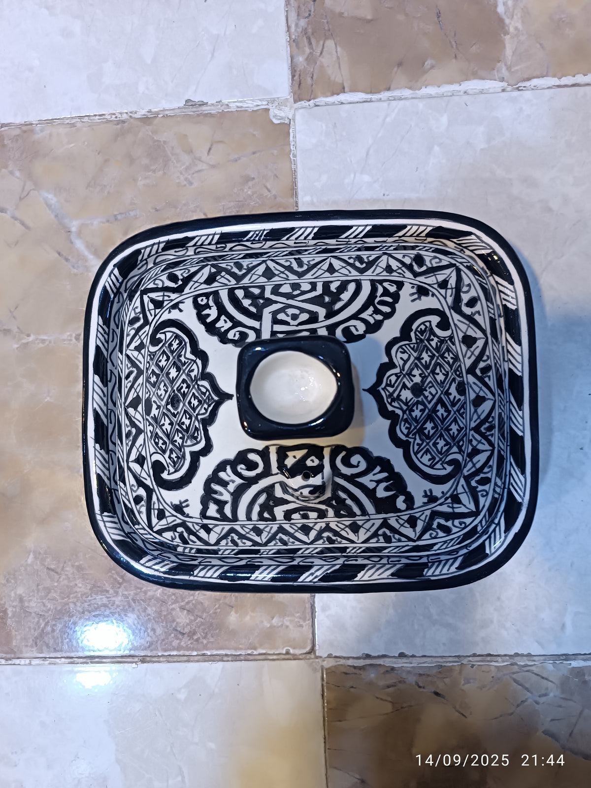 Square Black Moroccan Tagine – Ceramic Cooking Pot 24 × 29 cm